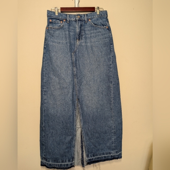 GAP Women’s Denim Midi Skirt Tall 29/8T High Rise Raw Hem 100% Cotton Button Fly - Picture 6 of 8